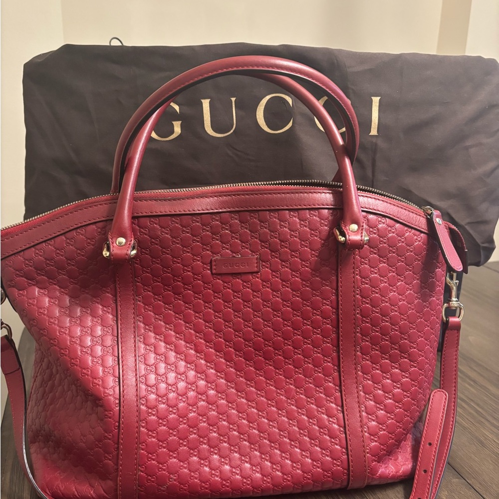 Gucci Microguccissima Red leather tote bag. - Picture 7 of 7